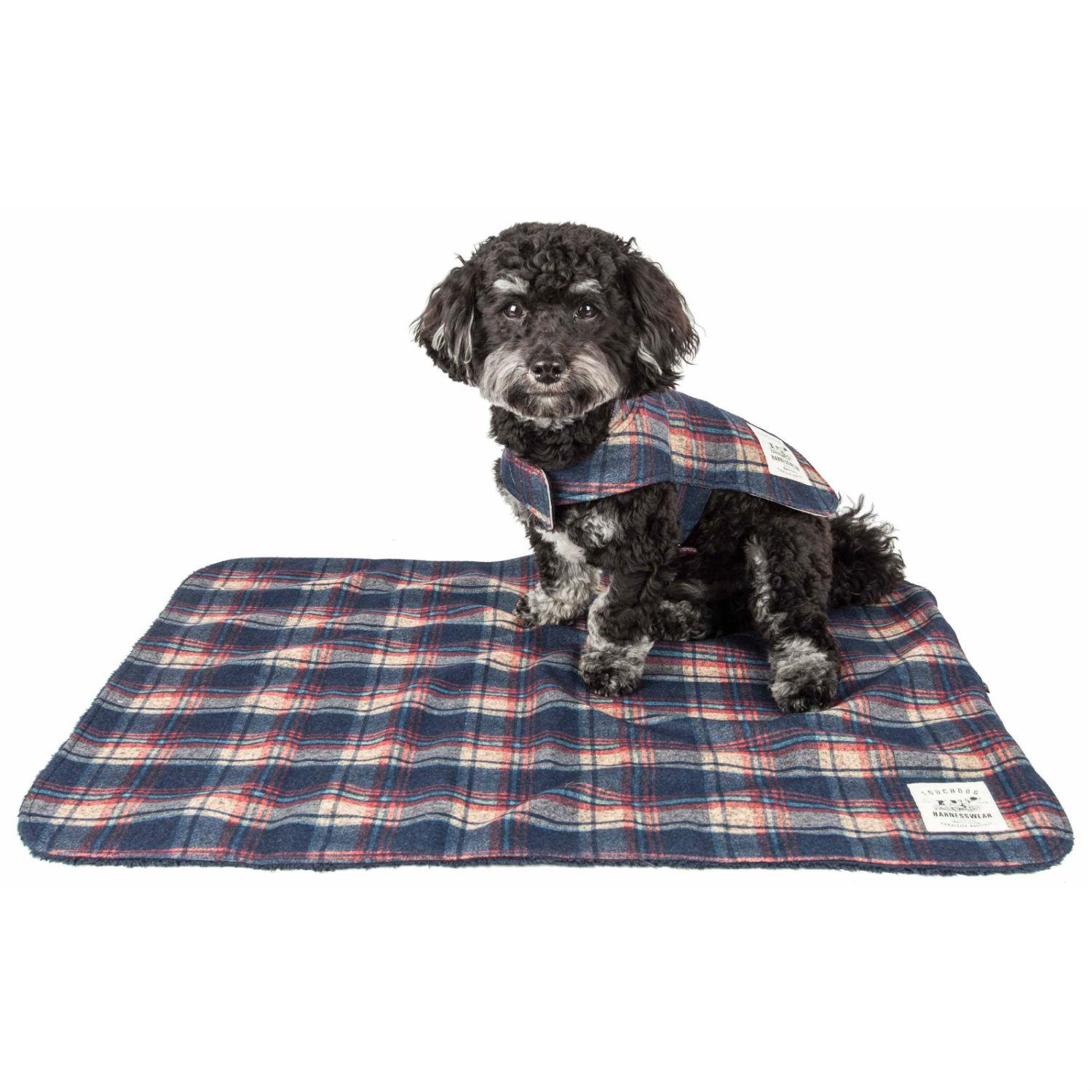 Pet Life Touchdog 2-in-1 Tartan Plaid Dog Jacket with Matching Reversible Dog Mat - Navy