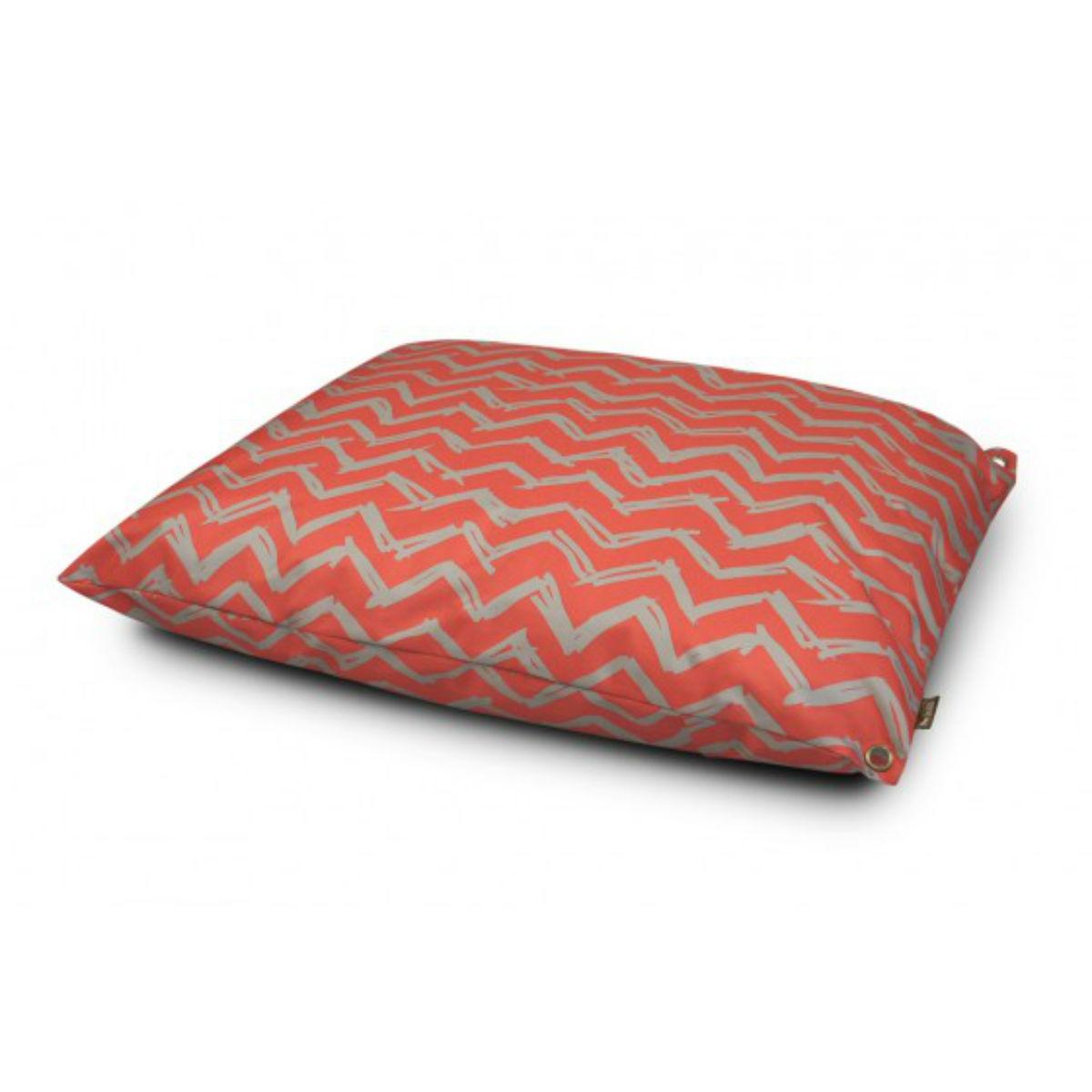 P.L.A.Y. Chevron Outdoor Dog Bed - Barn Red
