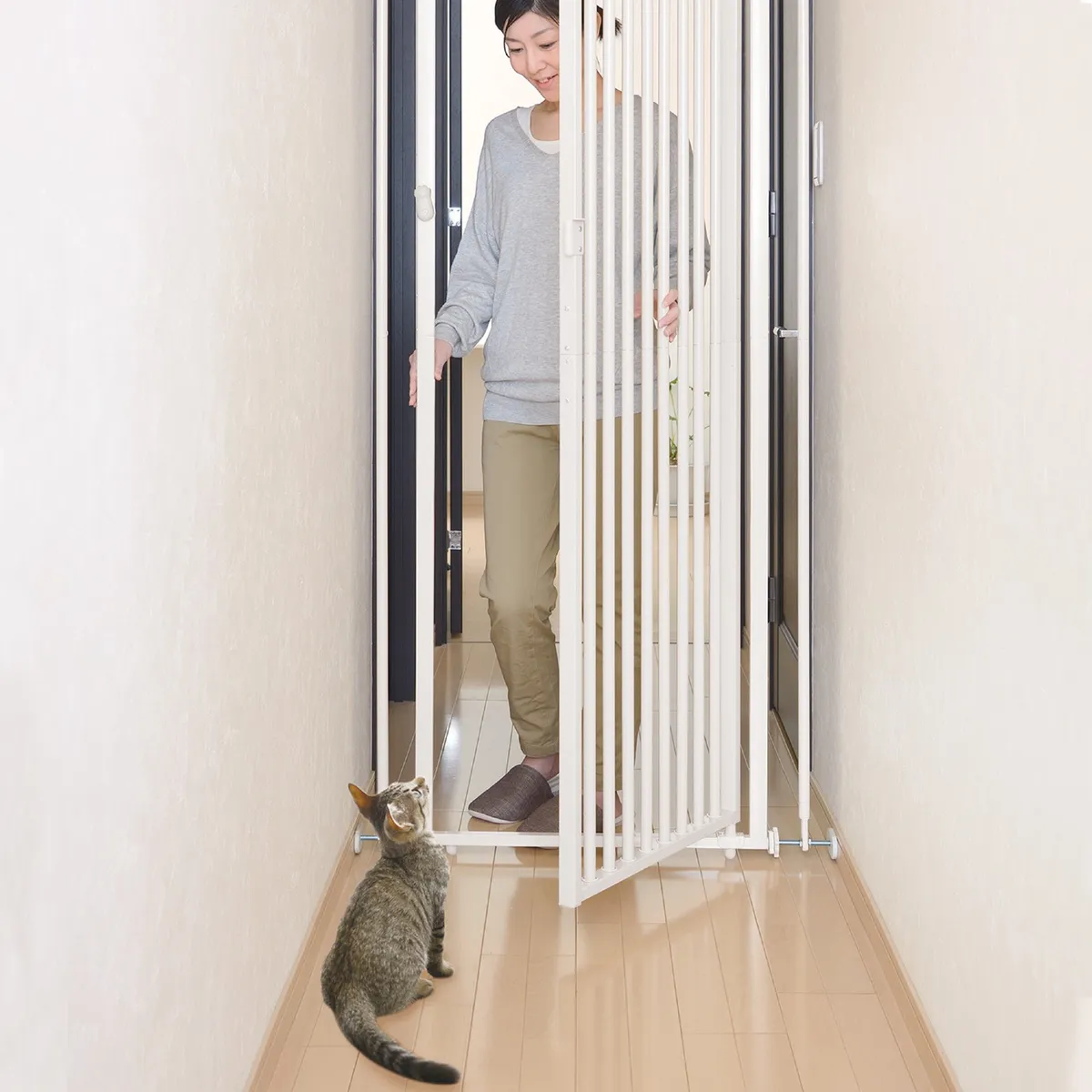 Richell Tension Mounted Cat Safety Gate - White